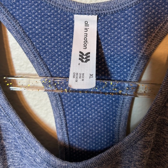 XL Women's Athletic Wear Bundle – Danskin, All in Motion, Soothfeel (5 Pieces) - Picture 9 of 16